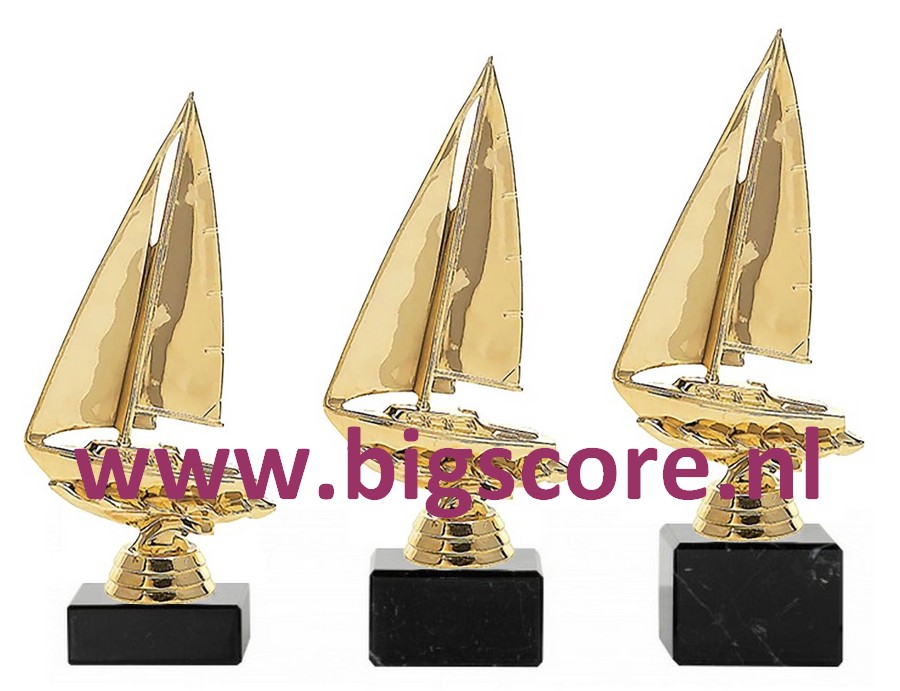 Zeilboot Goud 5034-G